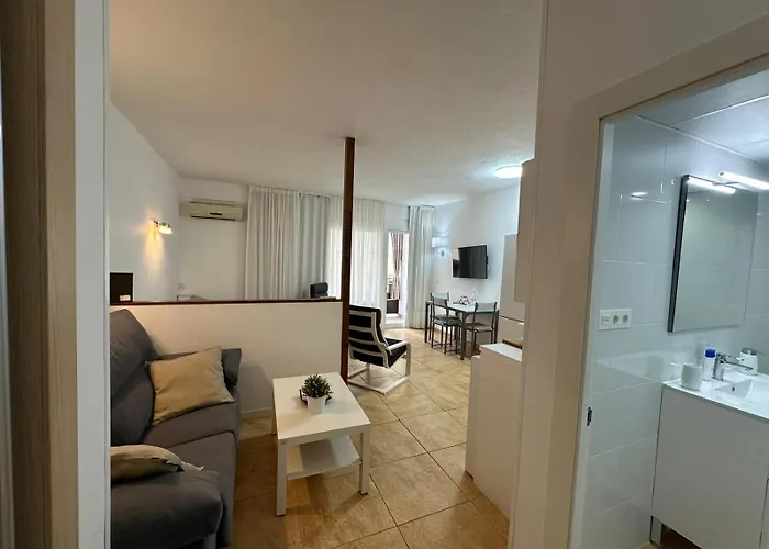 Ama611 - Terraza, Wifi, Playa La Carihuela A 100 Metros Torremolinos