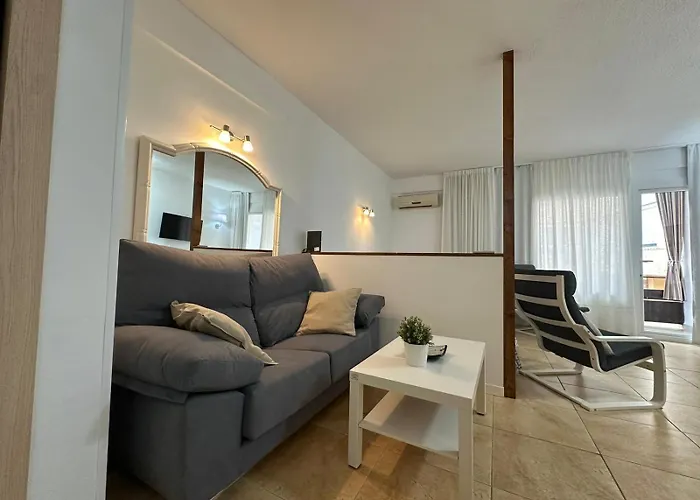 Apartamento Ama611 - Terraza, Wifi, Playa La Carihuela A 100 Metros Torremolinos
