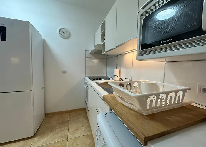 Apartamento Ama611 - Terraza, Wifi, Playa La Carihuela A 100 Metros Torremolinos