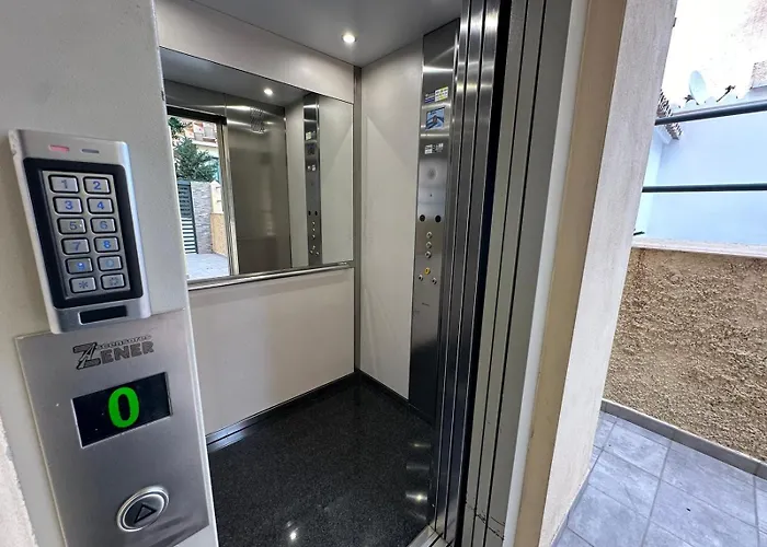 Apartamento Ama611 - Terraza, Wifi, Playa La Carihuela A 100 Metros Torremolinos