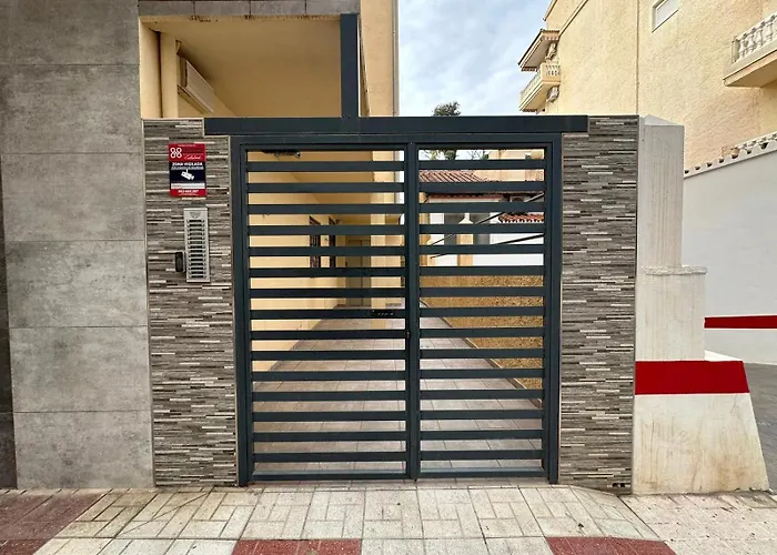 Apartamento Ama611 - Terraza, Wifi, Playa La Carihuela A 100 Metros Torremolinos